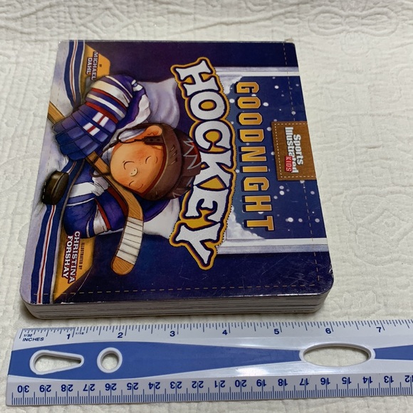 Goodnight Hockey by Michael Dahl - Sports Illustrated Kids Board Book - Picture 7 of 10